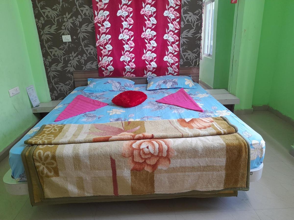 Hotel Tirupati Puri Luaran gambar